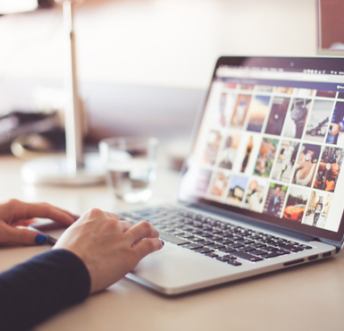 互聯網發展的必然趨勢<br>搜索引擎營銷被越來越多的
                    
                             <br>企業所接受并認可；<br>品牌企業開始加大搜索引擎營銷投入；<br>
投入搜索引擎營銷的企業，<br>兩極分化越來越嚴重。